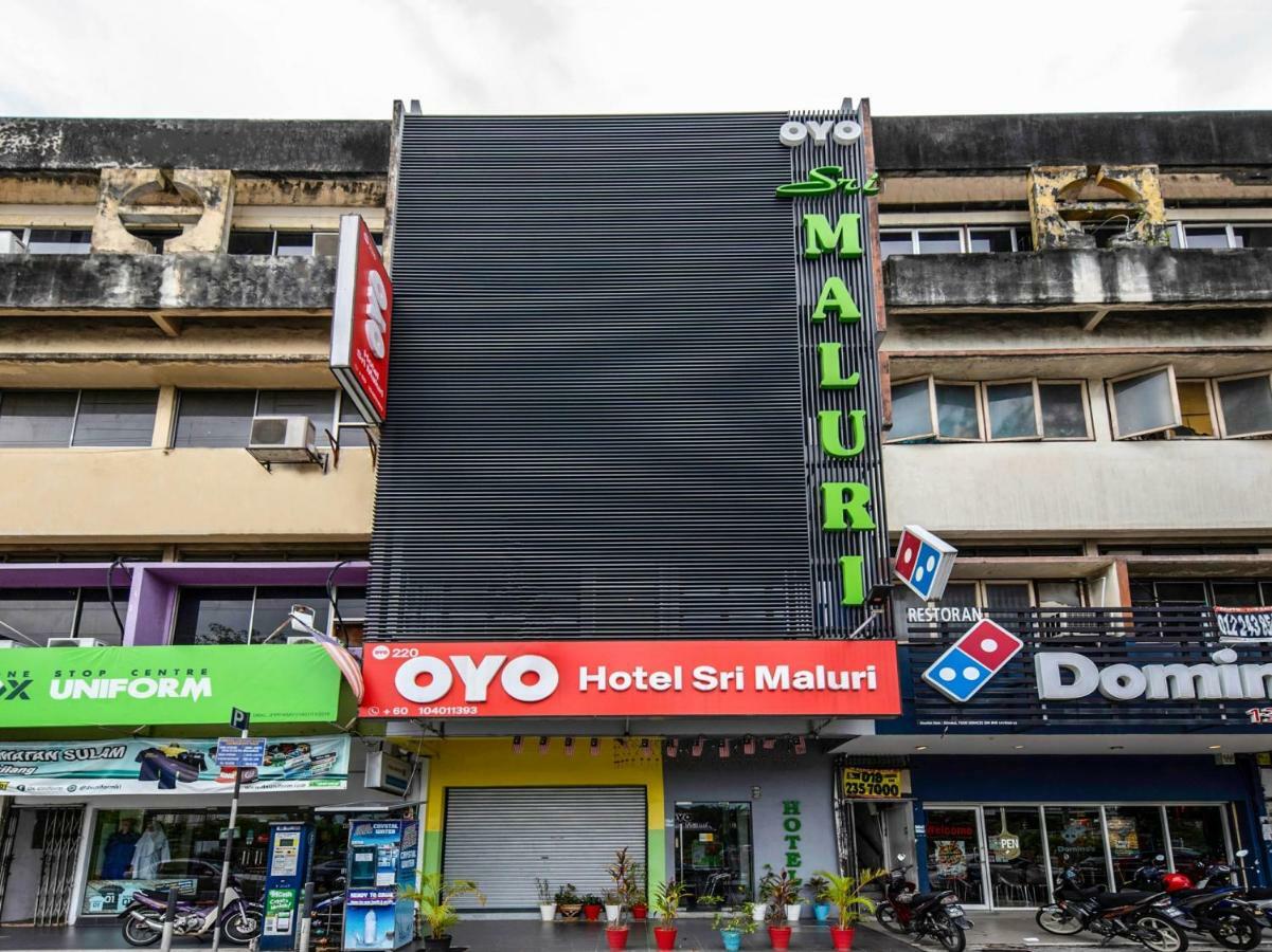 Oyo 220 Hotel Sri Maluri Kuala Lumpur Exteriör bild
