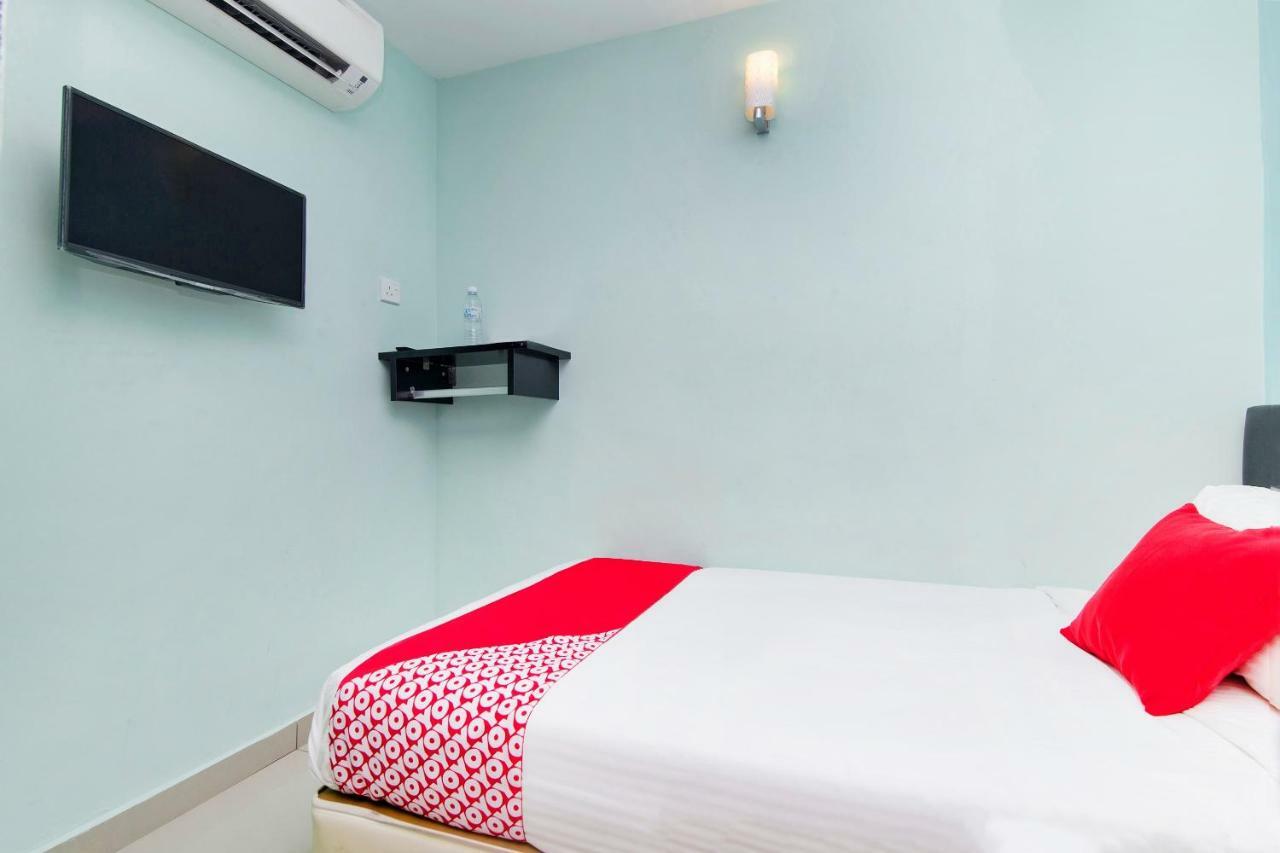 Oyo 220 Hotel Sri Maluri Kuala Lumpur Exteriör bild