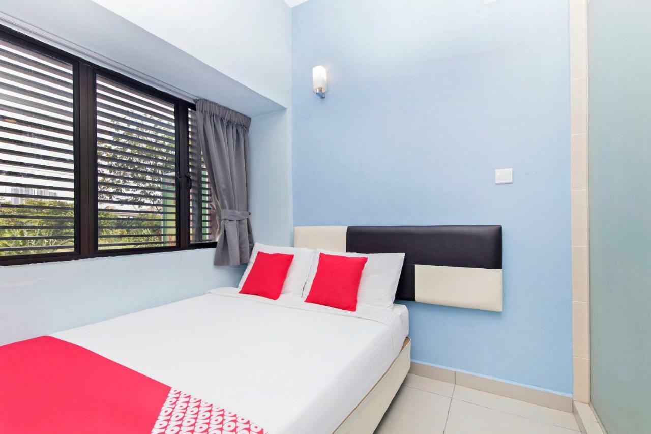 Oyo 220 Hotel Sri Maluri Kuala Lumpur Exteriör bild