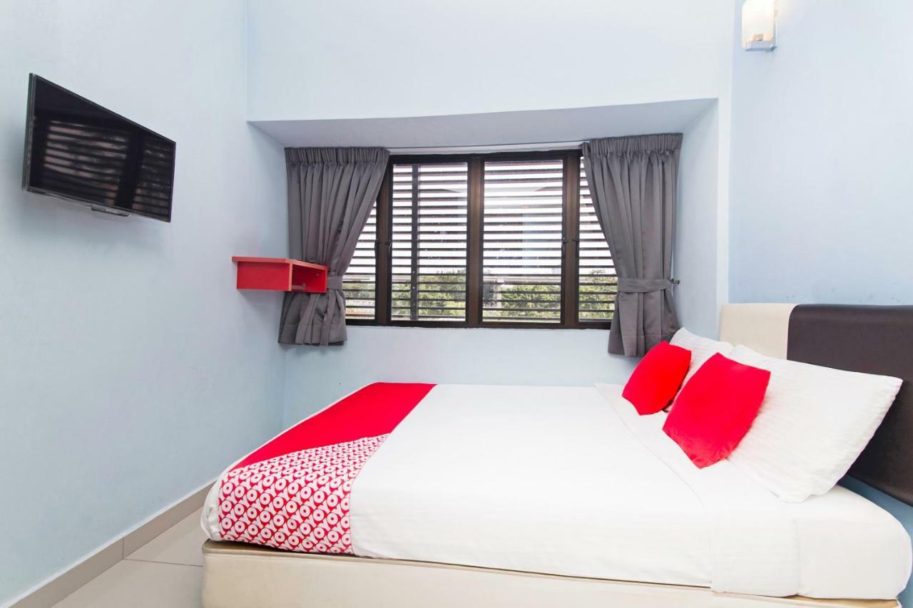 Oyo 220 Hotel Sri Maluri Kuala Lumpur Exteriör bild