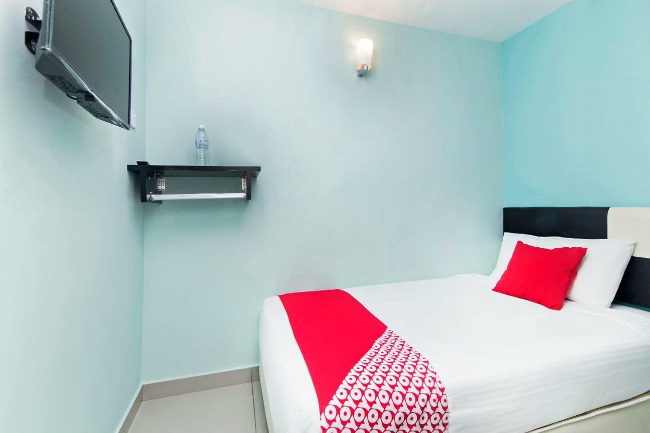 Oyo 220 Hotel Sri Maluri Kuala Lumpur Exteriör bild