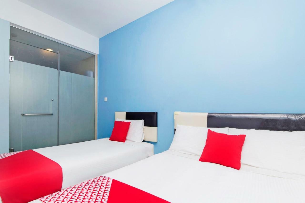 Oyo 220 Hotel Sri Maluri Kuala Lumpur Exteriör bild