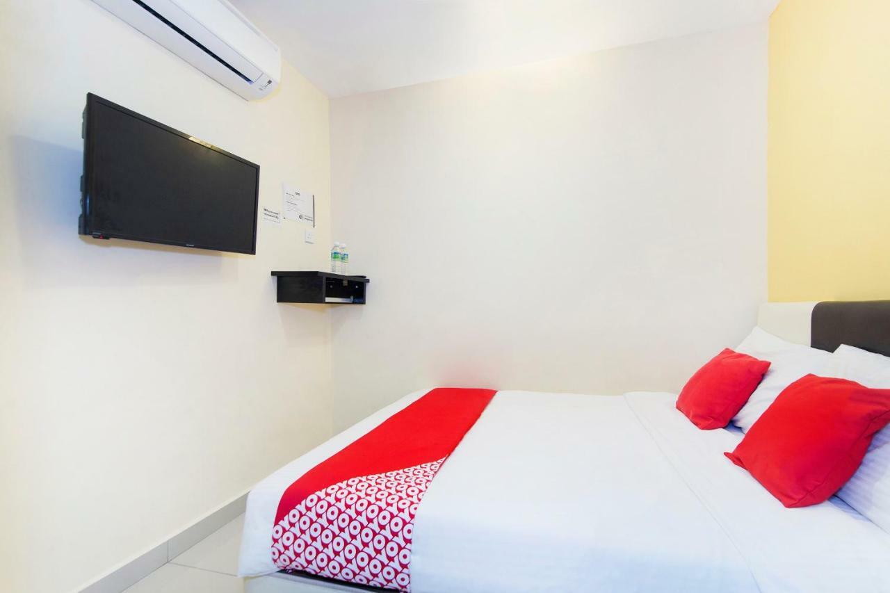 Oyo 220 Hotel Sri Maluri Kuala Lumpur Exteriör bild