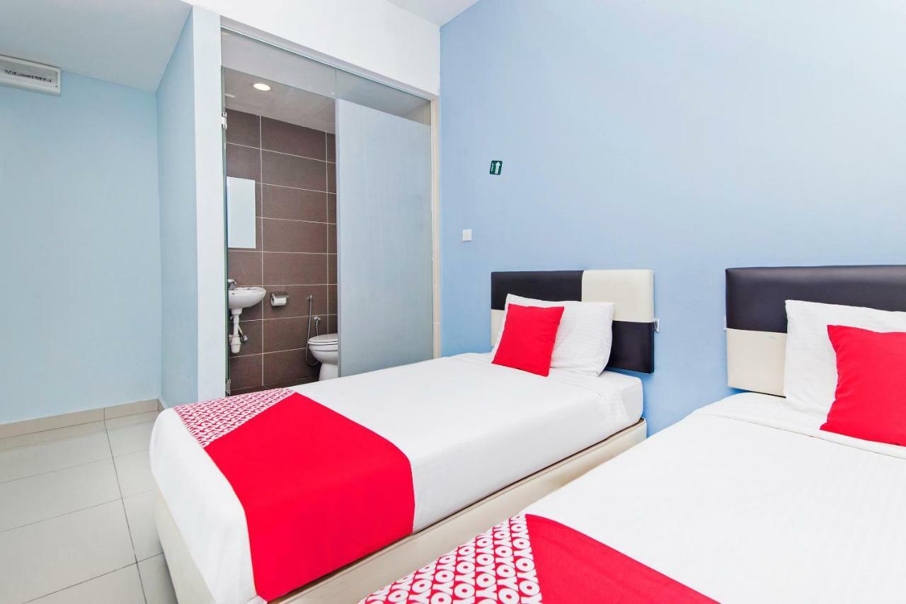 Oyo 220 Hotel Sri Maluri Kuala Lumpur Exteriör bild