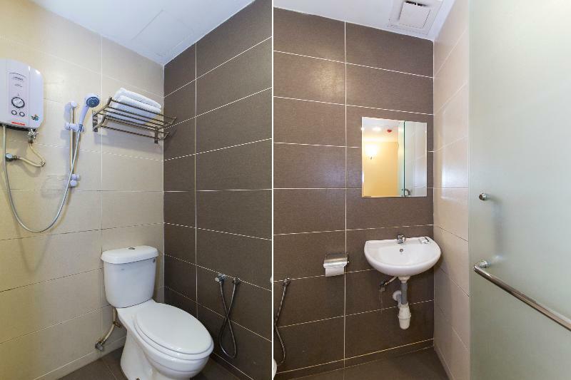Oyo 220 Hotel Sri Maluri Kuala Lumpur Exteriör bild